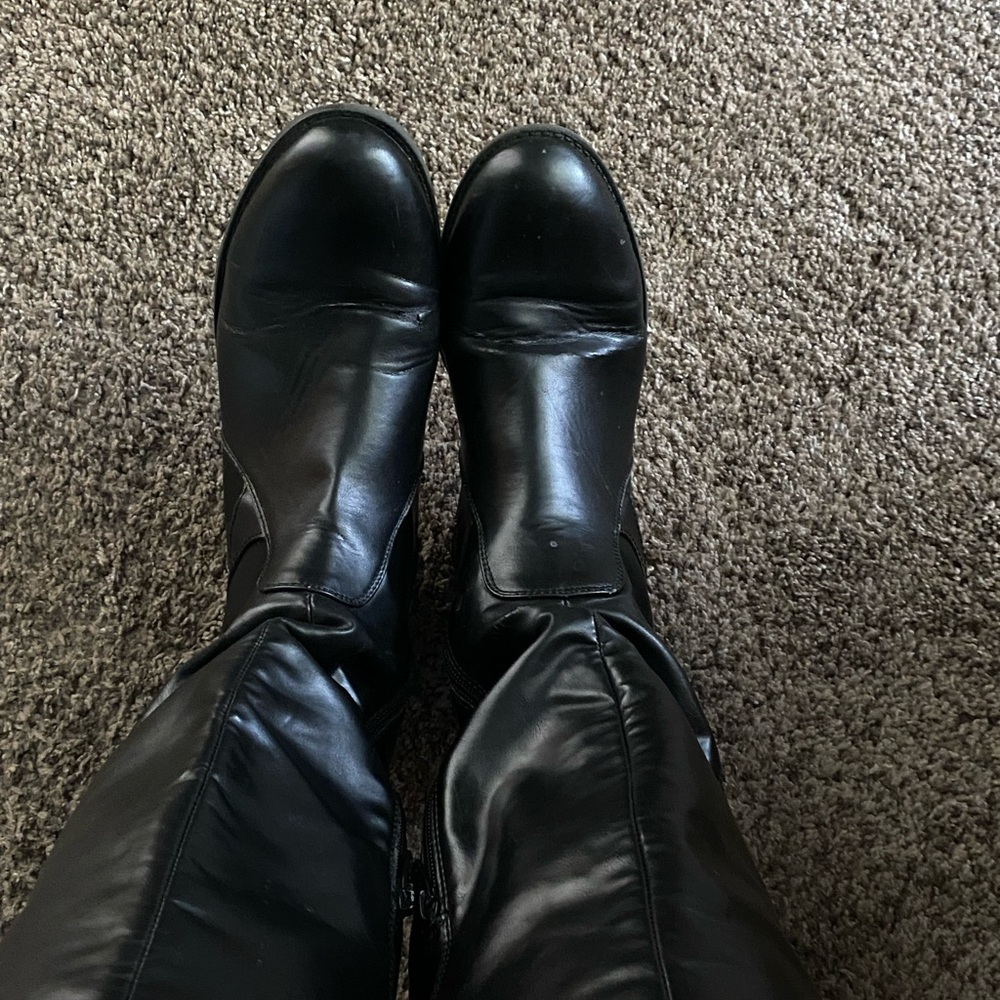 Black faux Leather Knee-High Boots - Picture 3 of 12